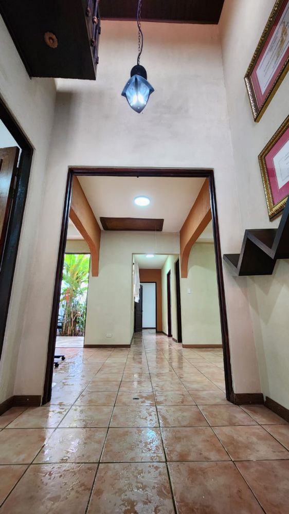 Casa en Venta en Mercedes, Costa Rica