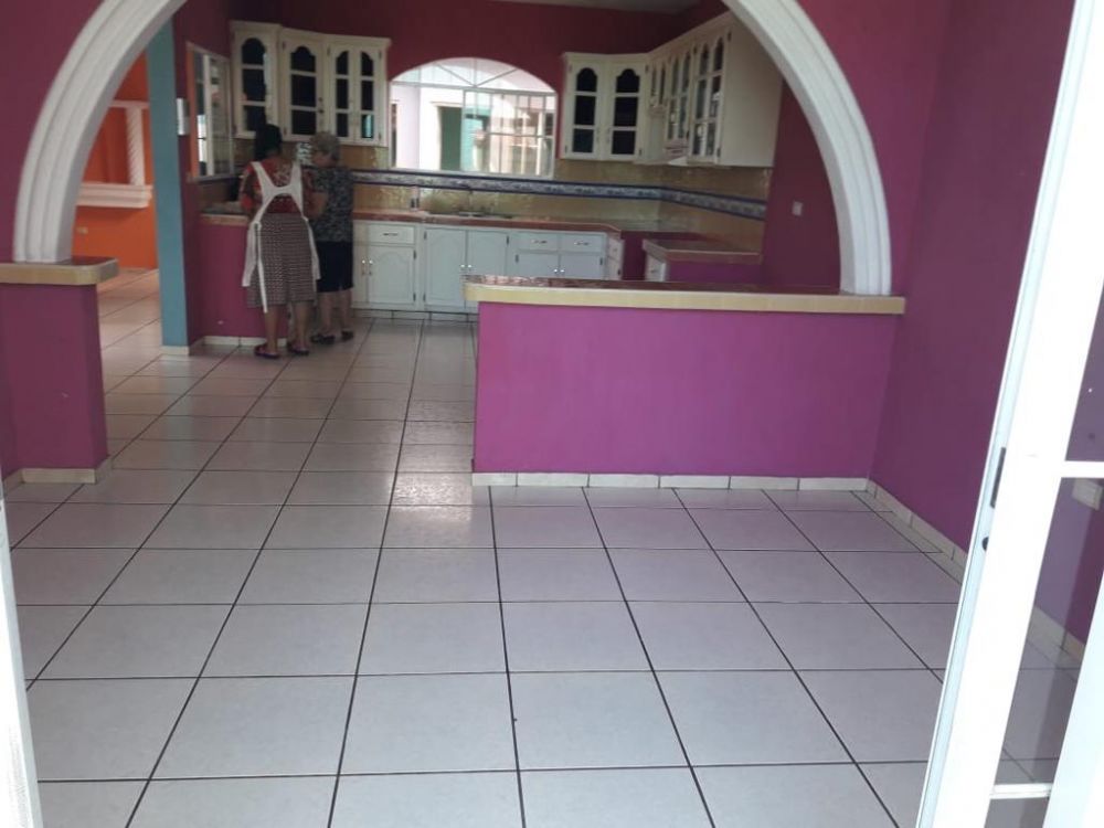 Casa en Venta en Santa Ana, El Salvador